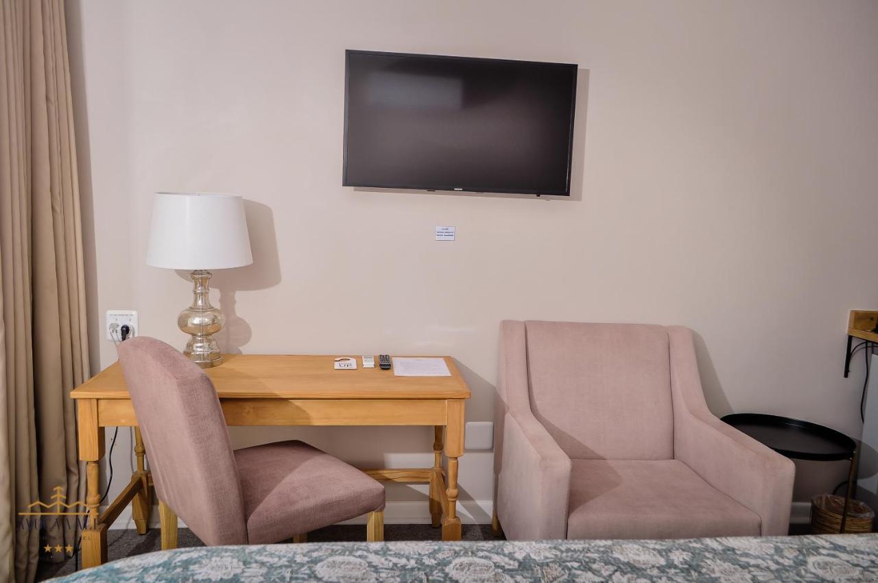 Avoca Vale Country Hotel ルイス・トリハート エクステリア 写真