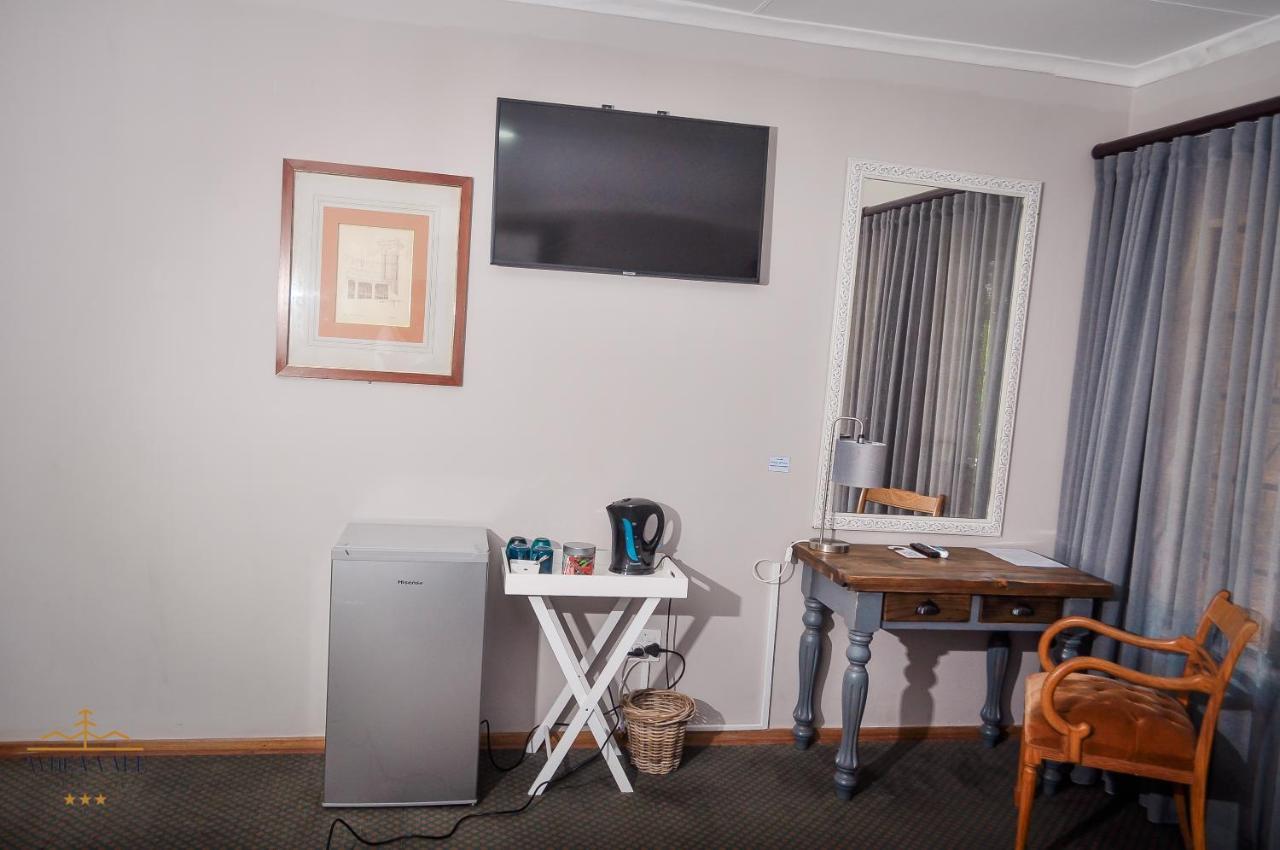 Avoca Vale Country Hotel ルイス・トリハート エクステリア 写真