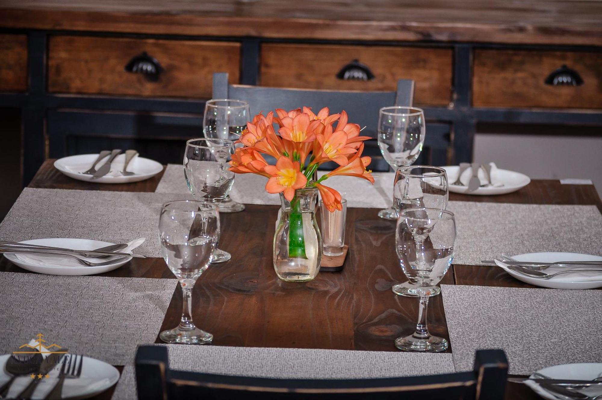 Avoca Vale Country Hotel ルイス・トリハート エクステリア 写真